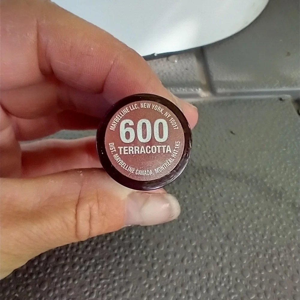 Mineral power by Maybelline 600 terracotta lipstic